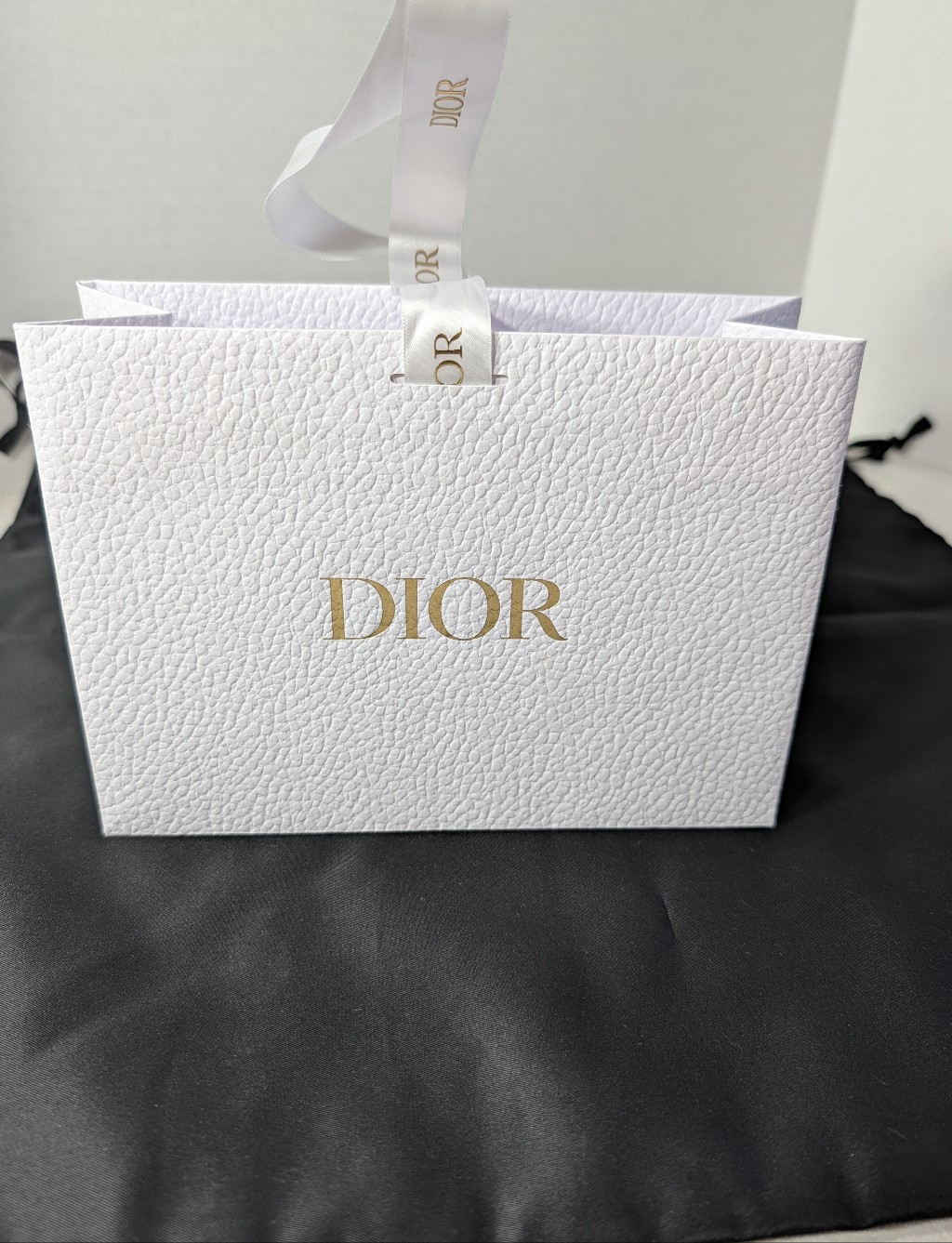 Dior White Gift Bag With Gold Logo